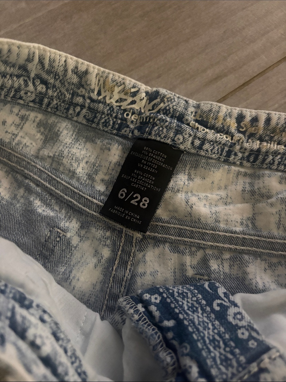 Mossimo Supply Co. Light Blue Acid-Wash Denim Shorts with White Crochet Accent - Picture 4 of 4